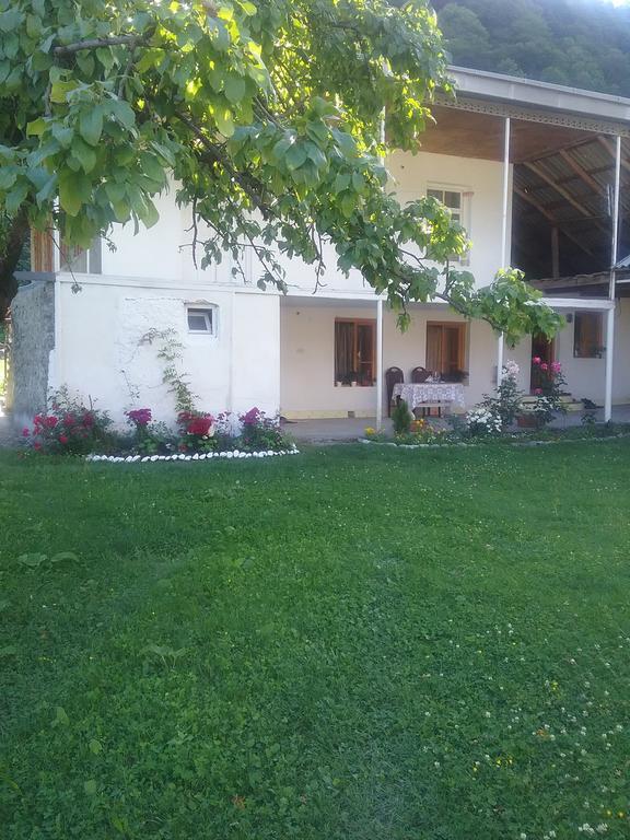 Guest House Anisa Birkiani Dış mekan fotoğraf