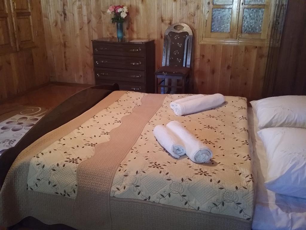 Guest House Anisa Birkiani Dış mekan fotoğraf