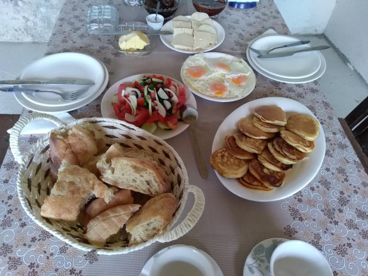 Guest House Anisa Birkiani Dış mekan fotoğraf